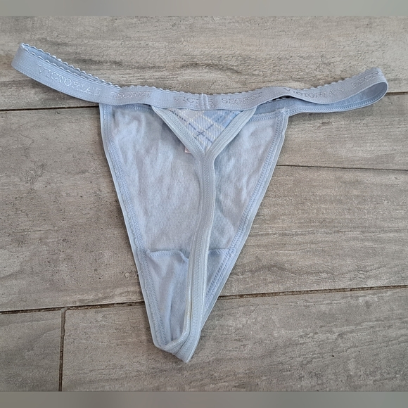 Victoria secret v-string - Picture 3 of 3
